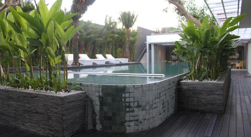 Harvestland Hotel Bali Kuta  Exterior photo